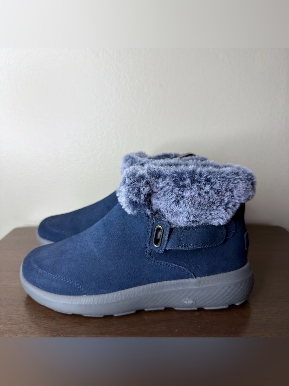Skechers On the Go City 2 Blue Suede & Faux Fur Boots 6 Womens